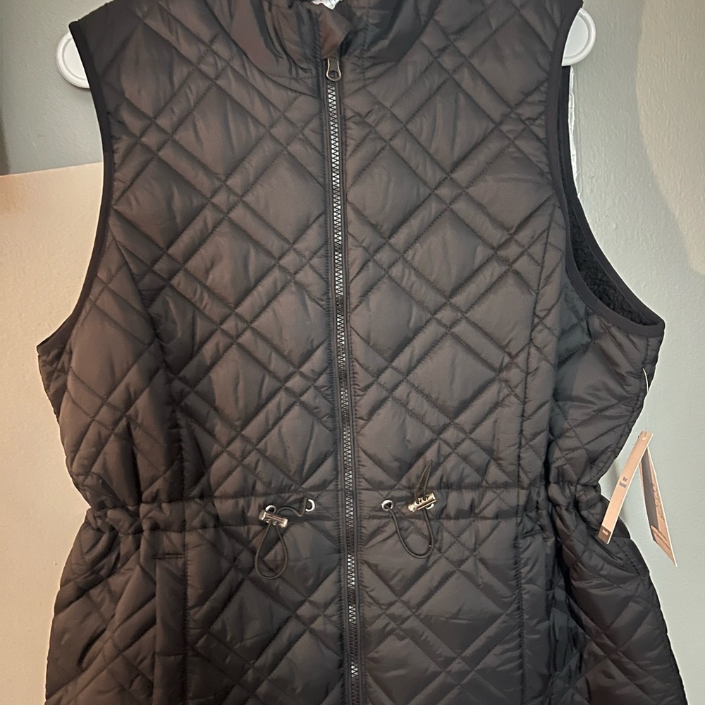 Time and Tru Quilted Black Vest